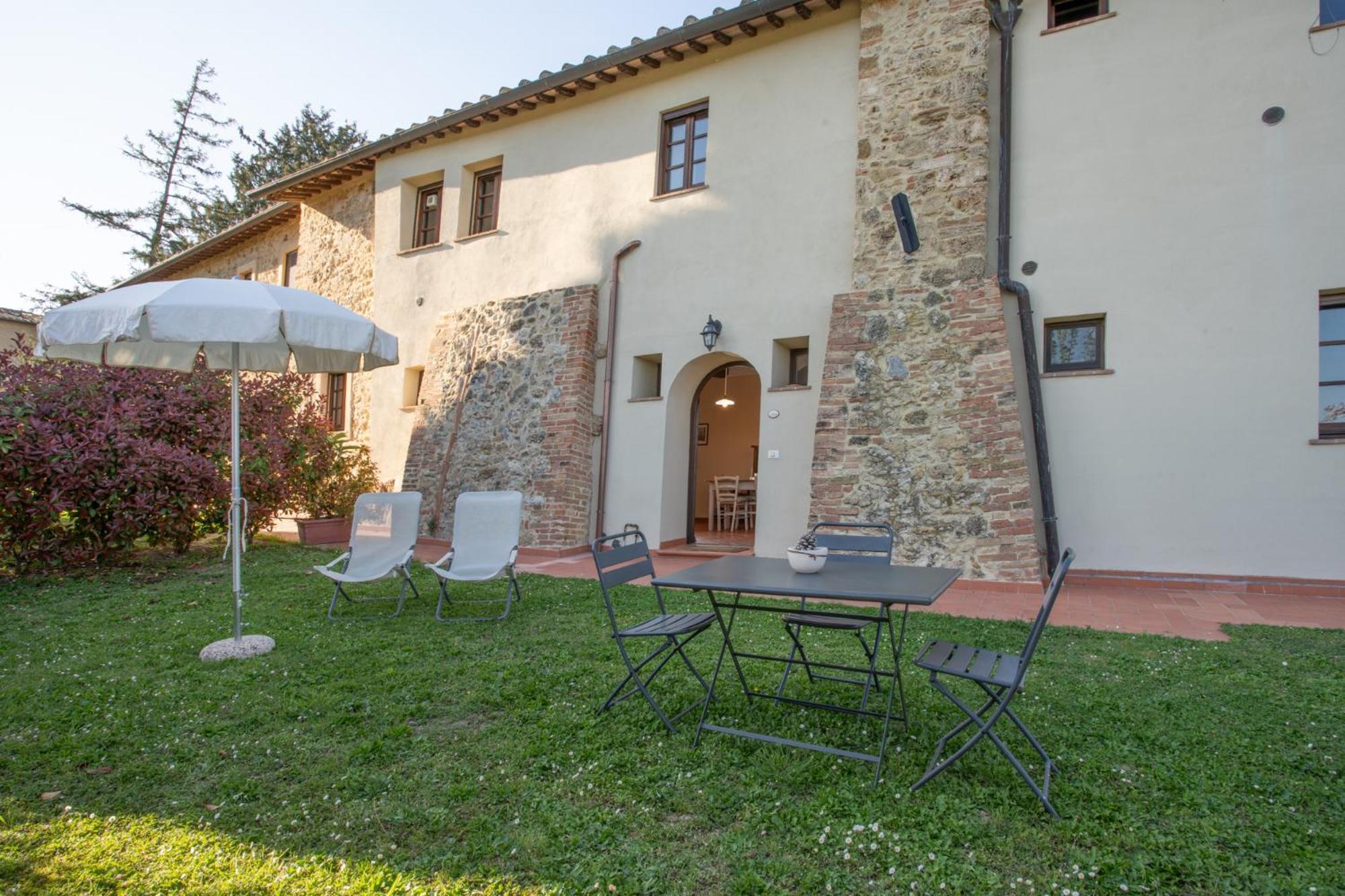 Agriturismo Castello Di Montauto San Gimignano Exterior foto